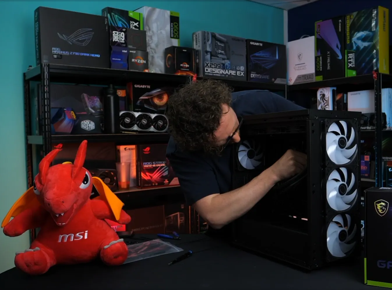 Bram aan het bouwen live op Twitch